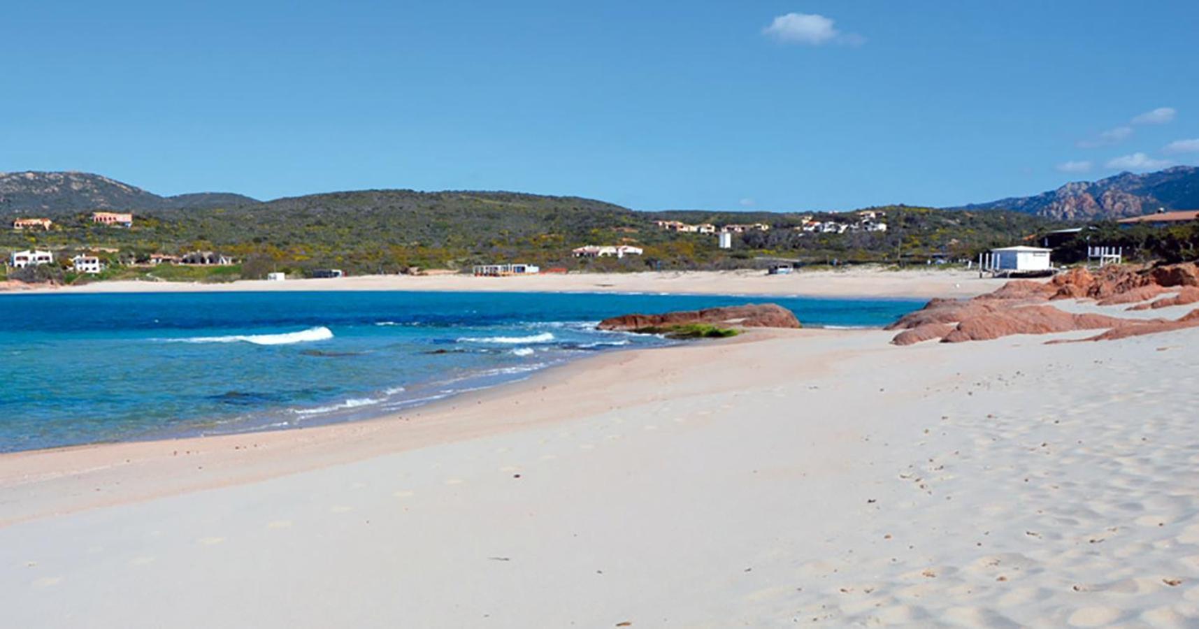 Gli Oleandri Di Calarossa - 5M Walk To The Beach อิโซลา โรสซา ภายนอก รูปภาพ