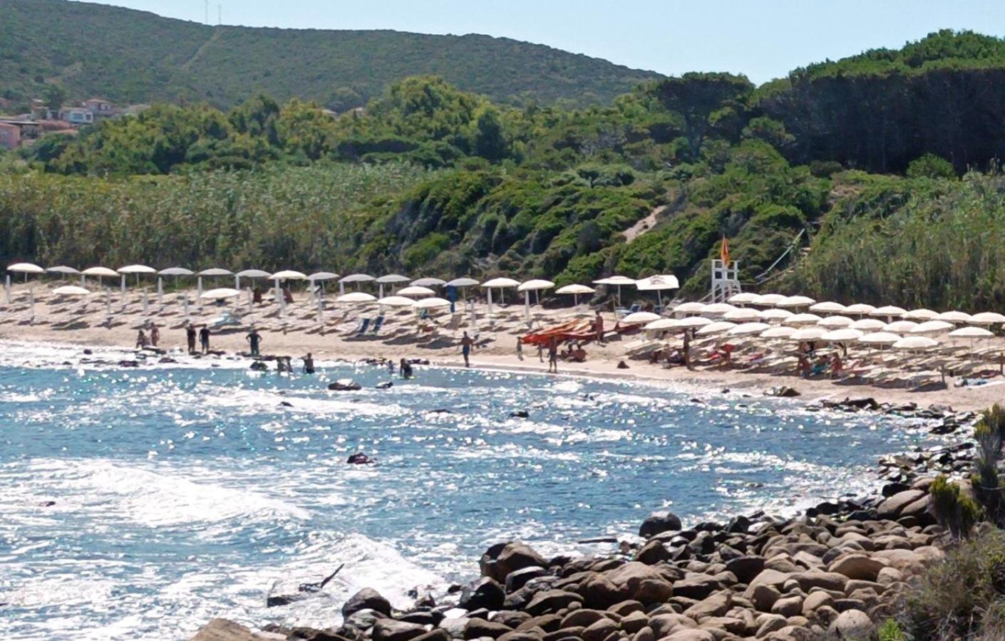 Gli Oleandri Di Calarossa - 5M Walk To The Beach อิโซลา โรสซา ภายนอก รูปภาพ
