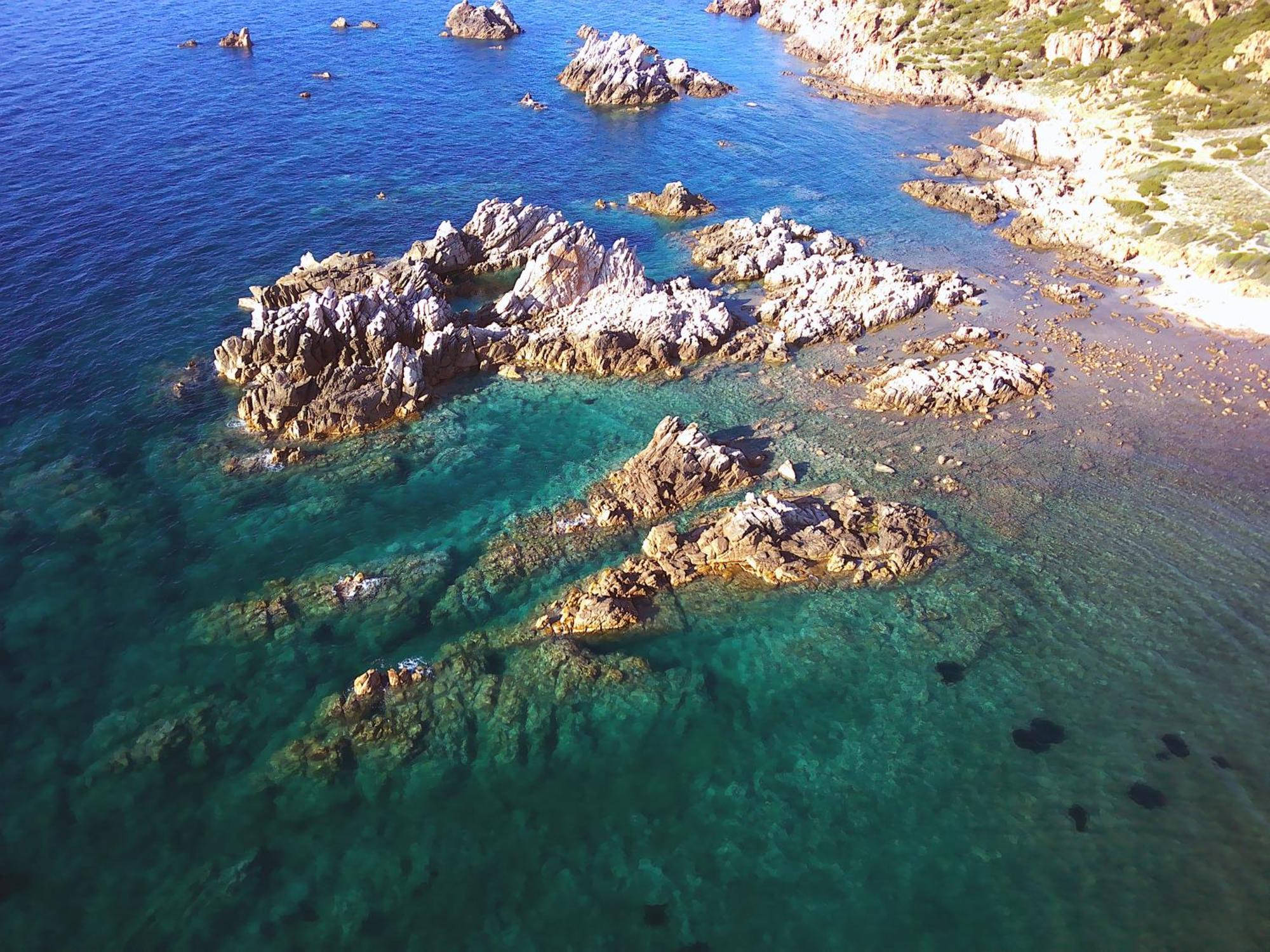 Gli Oleandri Di Calarossa - 5M Walk To The Beach อิโซลา โรสซา ภายนอก รูปภาพ